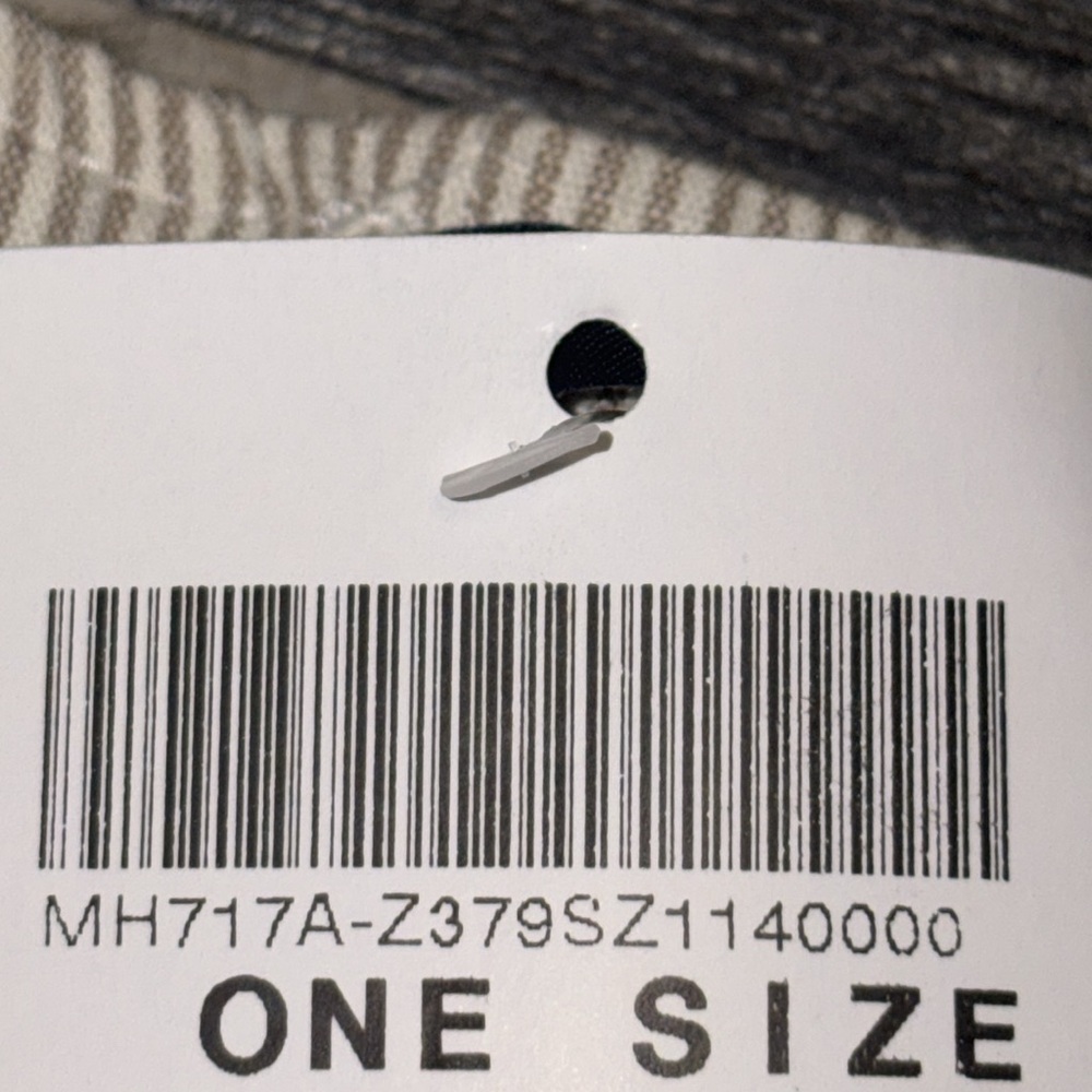 Brandy Melville Kera Shorty Boxer Shorts Tan & White Pin Stripes 2 Buttons NEW! - Picture 4 of 4